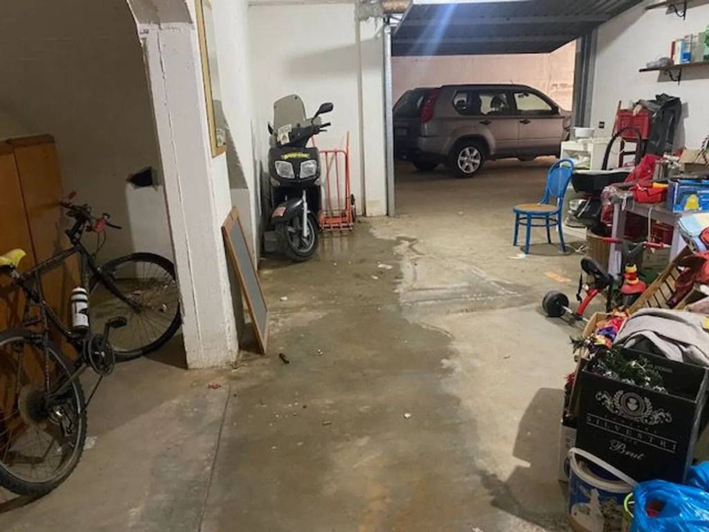 Box / garage a Genzano di roma in Via Landi, 52 - Foto 3