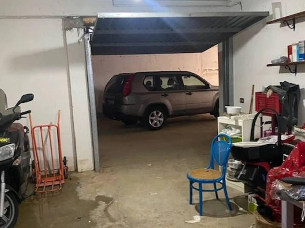 Box / garage a Genzano di roma in Via Landi, 52 - Foto 5