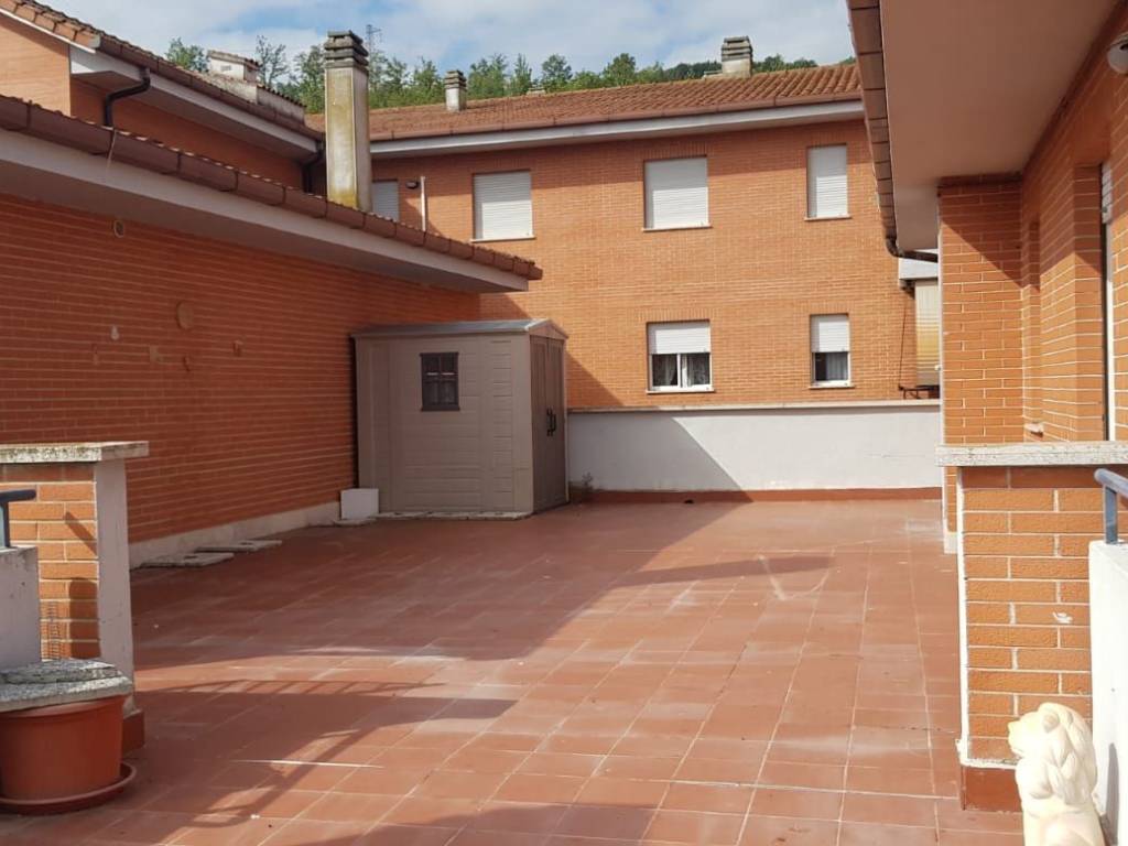 Attico / mansarda a Orte in Via Raffaello - Foto 4