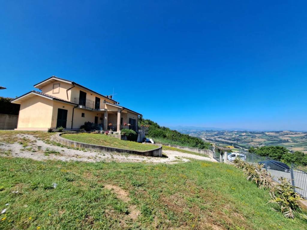 Villa a Montefiore dell'aso in Via Roma No Number - Foto 3