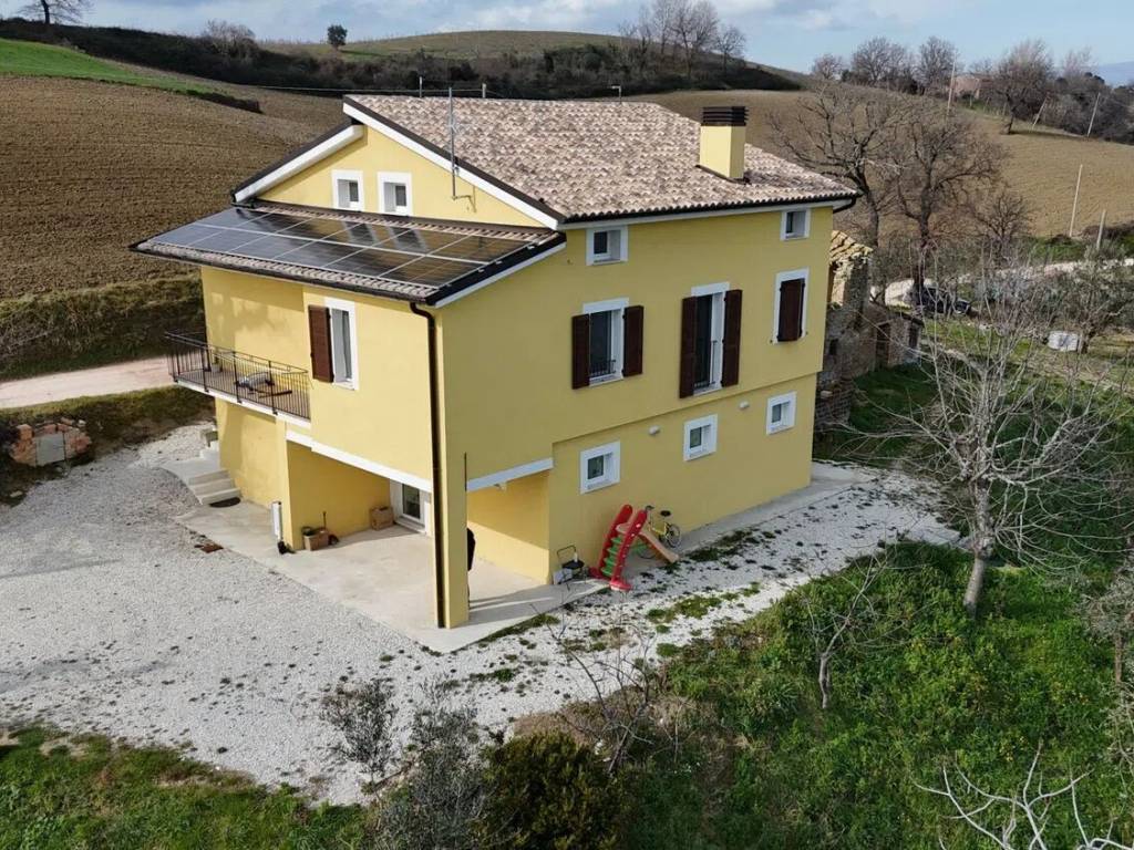 Villa a San severino marche in Via Parolito S.N.C. - Foto 5