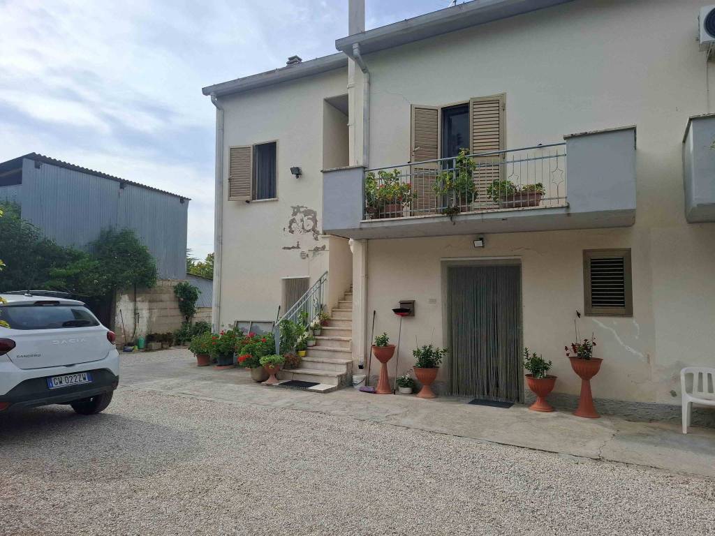 Casa indipendente a Alba adriatica in Via del Vecchio Forte, 47 - Foto 3