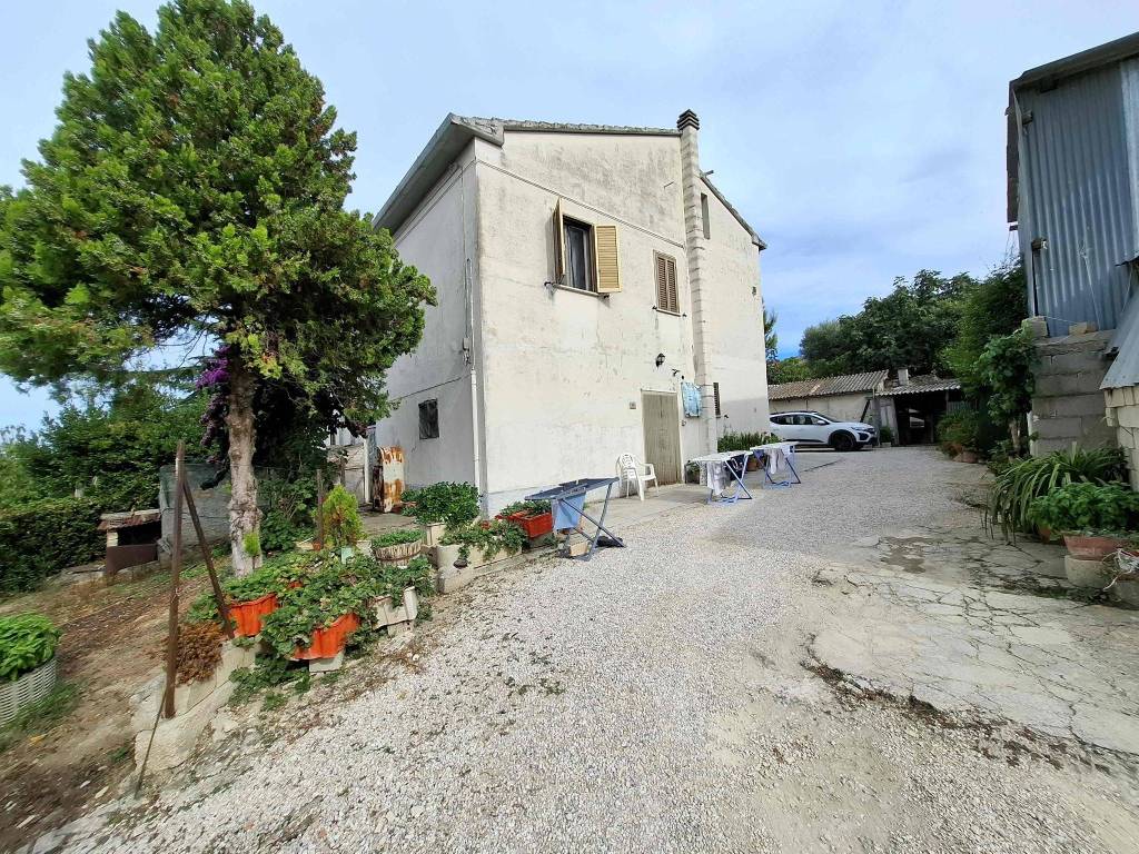 Casa indipendente a Alba adriatica in Via del Vecchio Forte, 47 - Foto 4
