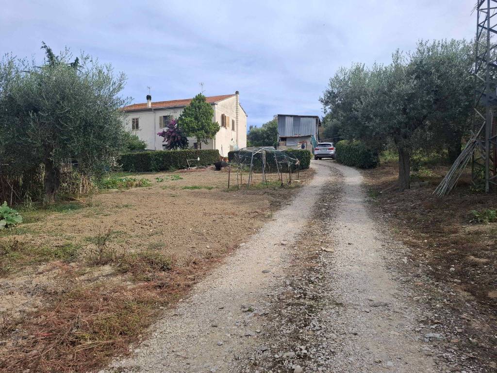 Casa indipendente a Alba adriatica in Via del Vecchio Forte, 47 - Foto 5