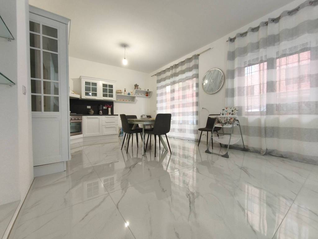 Appartamento a Gallipoli in Via Ippolito Nievo, 29 - Foto 2