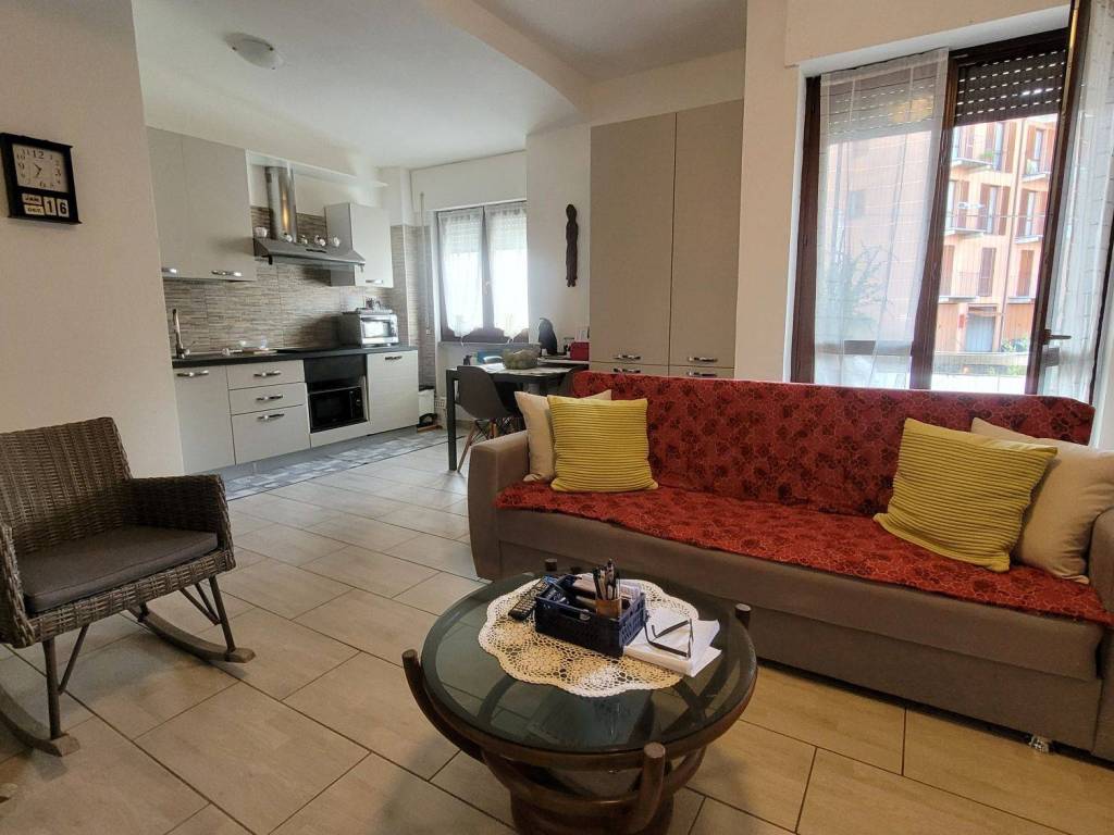 Appartamento a Varallo pombia in Via Circonvallazione - Foto 4