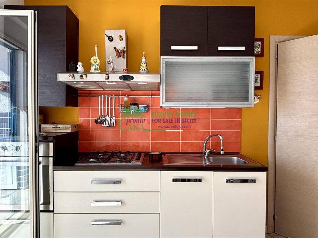 Appartamento a Santa croce camerina in Via Vesuvio - Foto 2