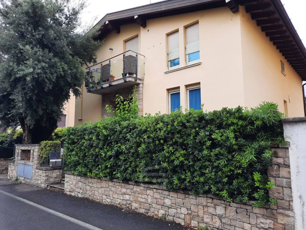Villa a San zeno naviglio in Via Alessandro Manzoni - Foto 2