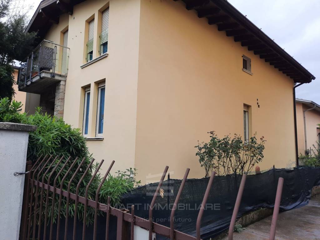 Villa a San zeno naviglio in Via Alessandro Manzoni - Foto 3