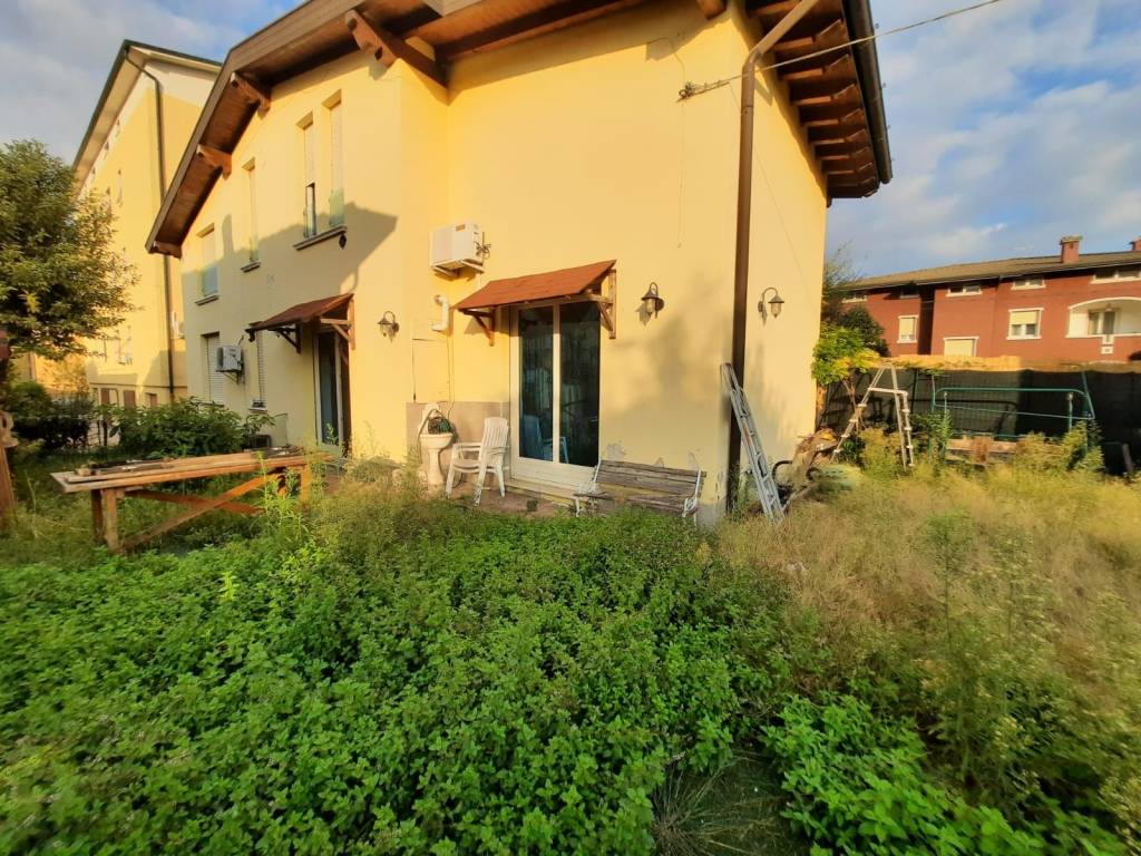 Villa a San zeno naviglio in Via Alessandro Manzoni - Foto 4
