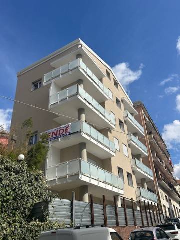 Appartamento a Catanzaro in Via Mario Greco - Foto 2