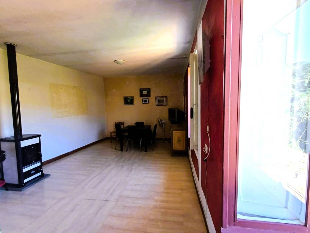 Appartamento a Caprarola in Via Camillo Benso di Cavour - Foto 5