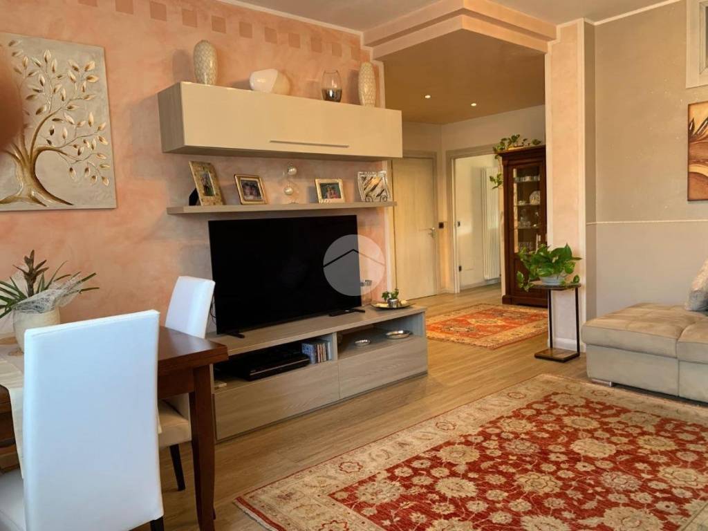 Appartamento a Verona in Via Ugo Zannoni, 20 - Foto 2