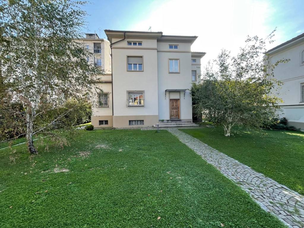 Villa a Vercelli in Corso Alessandro Salamano, 27 - Foto 2