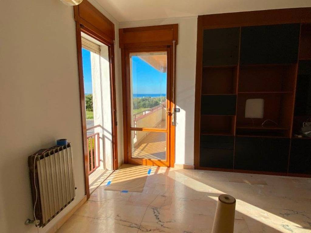 Appartamento a Livorno in Via Dino Provenzal - Foto 5