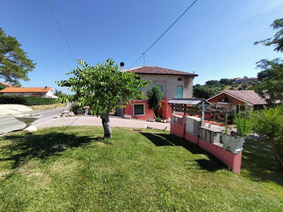 Villa a Castel frentano in Via Ciommi 14 - Foto 2
