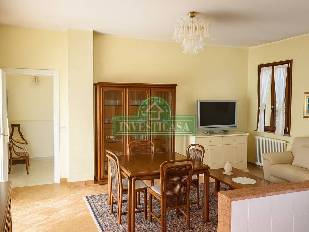 Appartamento a Roncaro in Via Campestre, 1 - Foto 4