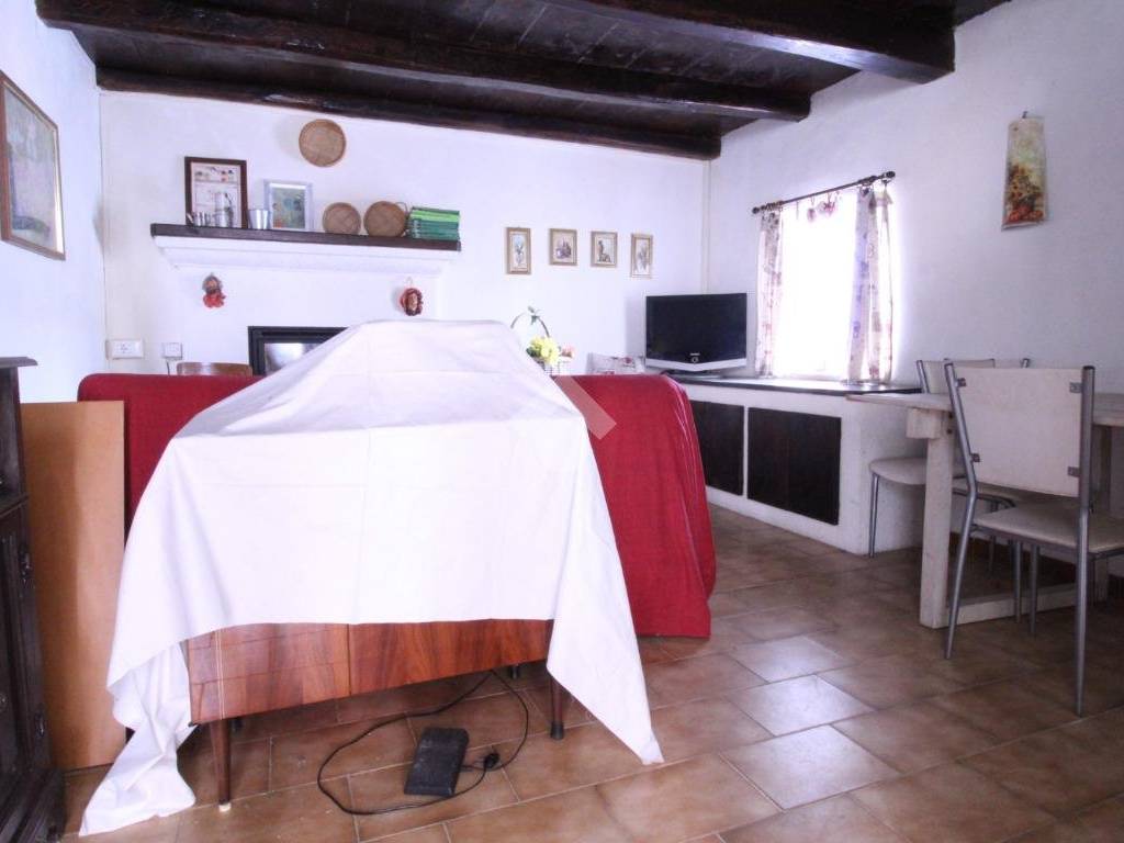 Casa indipendente a Zubiena in CASALE PERINI, 22 - Foto 2