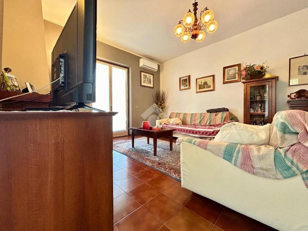 Villa a Castelleone in Via Giuseppe Mazzini, 24 - Foto 4