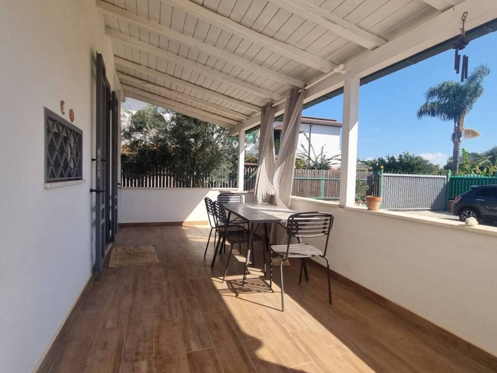Villa a San felice circeo in Via Monte Circeo - Foto 4