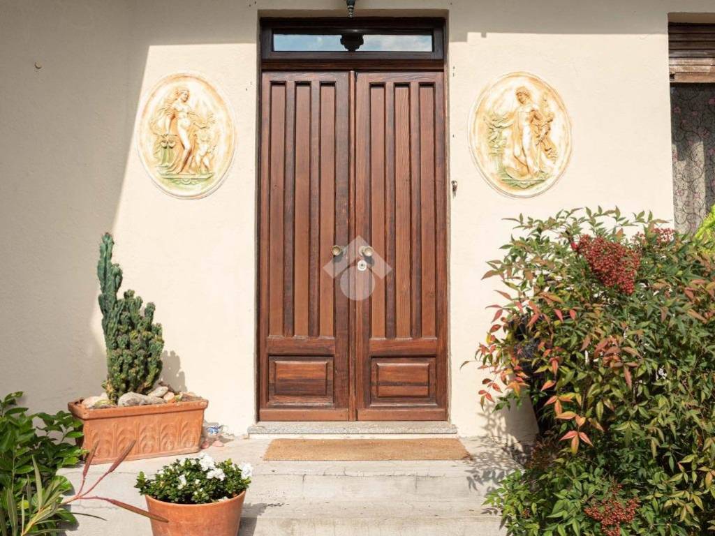 Casa indipendente a Ciriè in Via corio, 6 - Foto 2