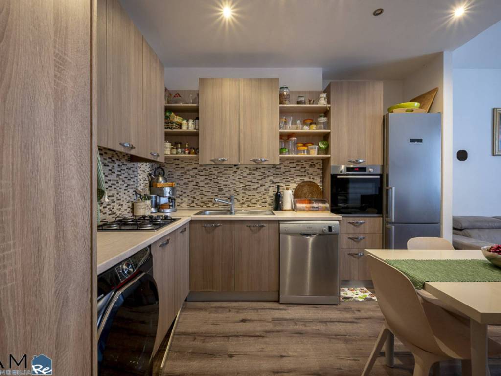 Appartamento a Trieste in VIA VALMARTINAGA, 2 - Foto 2