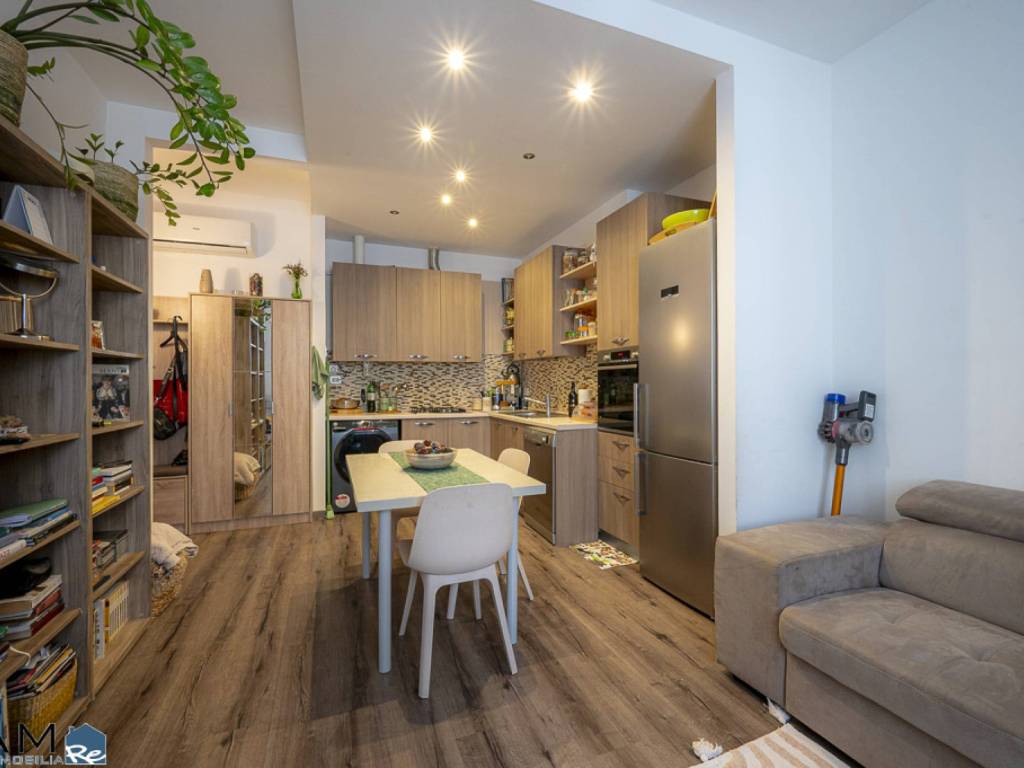 Appartamento a Trieste in VIA VALMARTINAGA, 2 - Foto 4