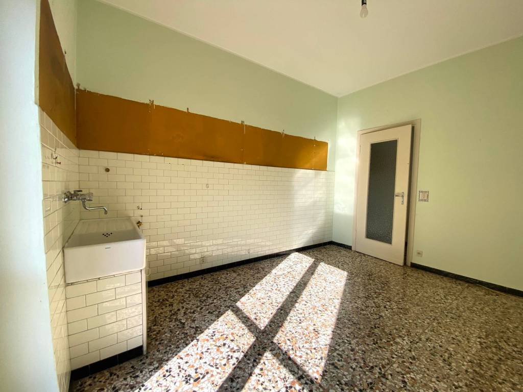 Appartamento a Alba in Via Luigi Cadorna, 47 - Foto 2