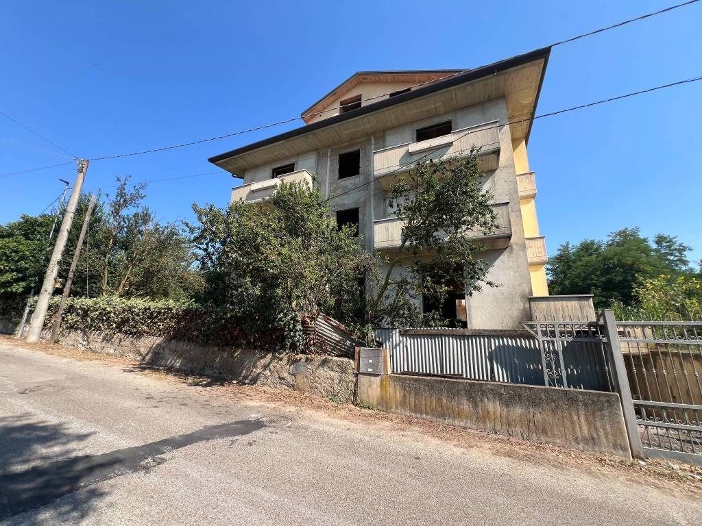 Casa indipendente a Zungri in Via Macallè - Foto 4