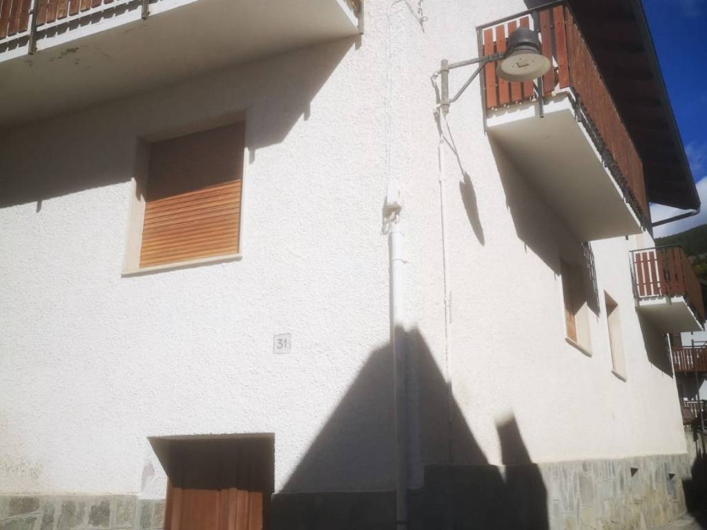 Appartamento a Bardonecchia in Via Camillo Benso di Cavour, 31 - Foto 3