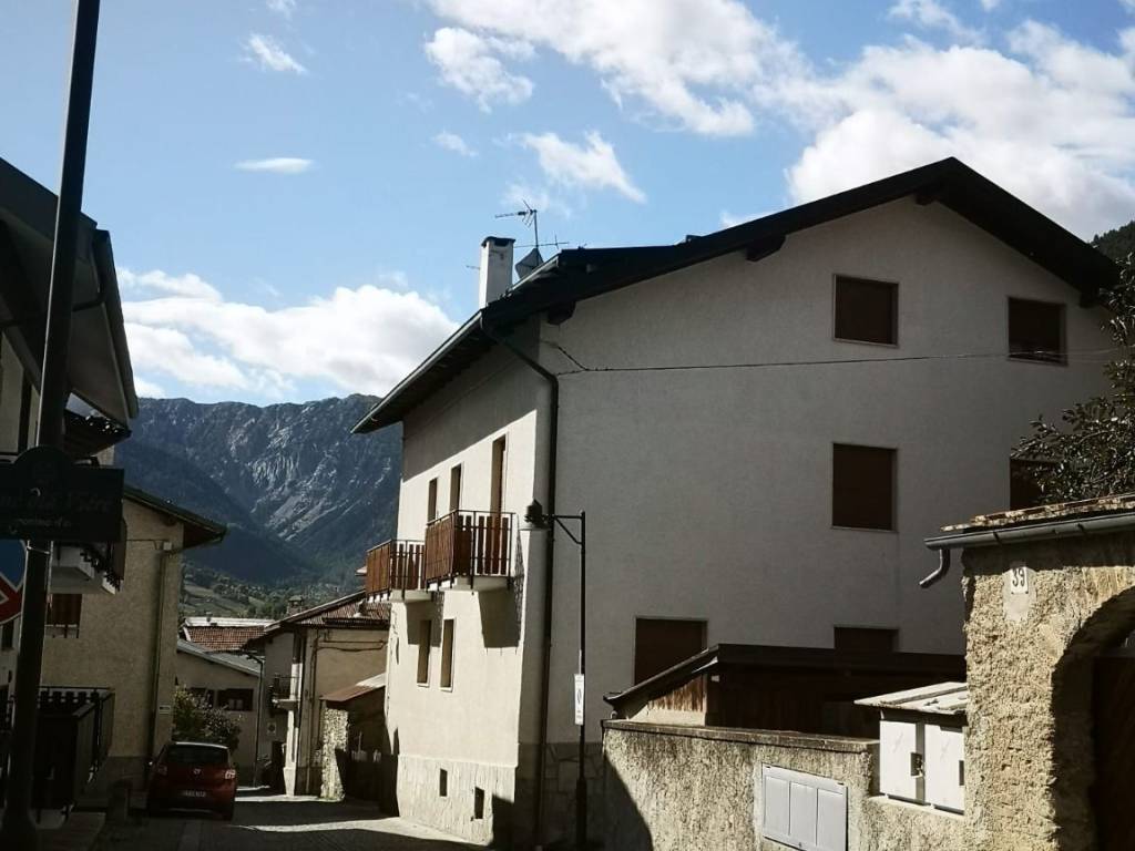 Appartamento a Bardonecchia in Via Camillo Benso di Cavour, 31 - Foto 4