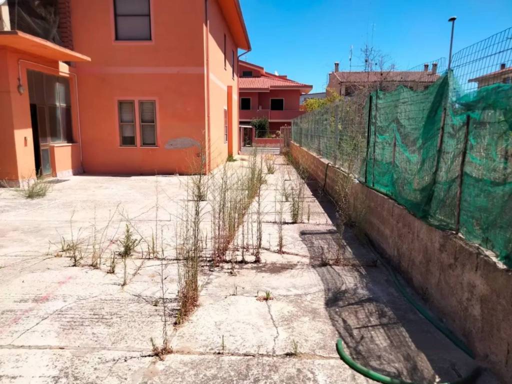 Appartamento a Cabras in Via J. F. Kennedy - Foto 3