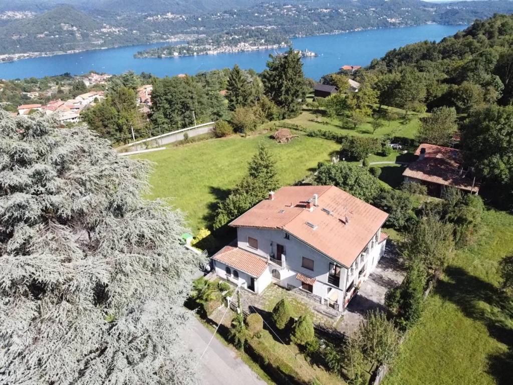 Villa a Madonna del sasso in Via Leonida Ferrari, 1 - Foto 2