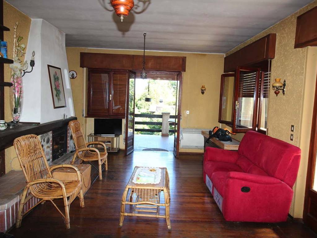 Villa a Madonna del sasso in Via Leonida Ferrari, 1 - Foto 5
