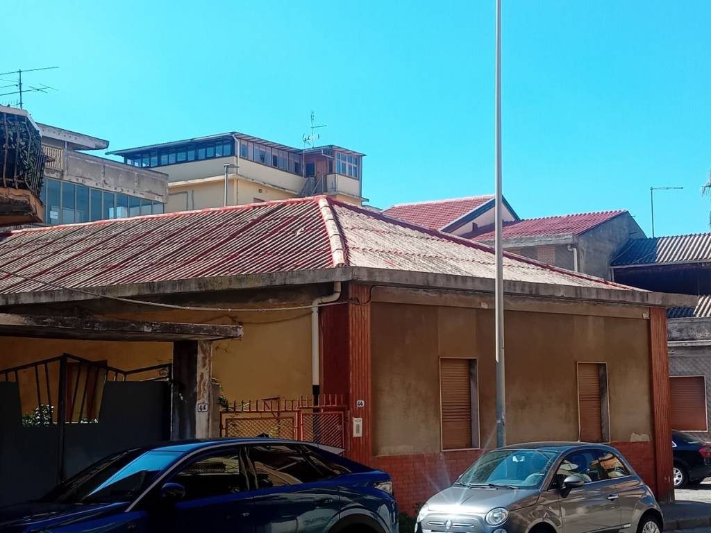 Casa indipendente a Gioia tauro in Via Adigrat, 3 - Foto 3