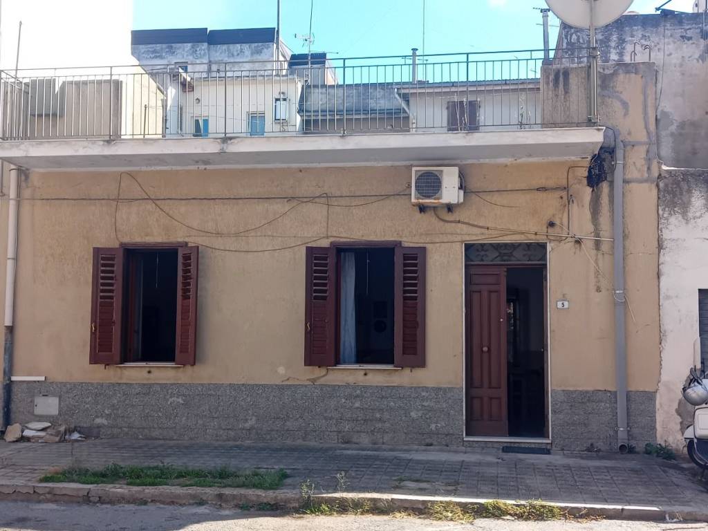 Casa indipendente a Gioia tauro in Via Francesco Crispi, 5 - Foto 2