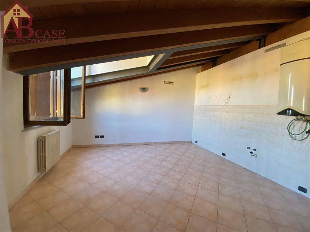 Appartamento a Gambolò in via mazzini, 8 - Foto 2