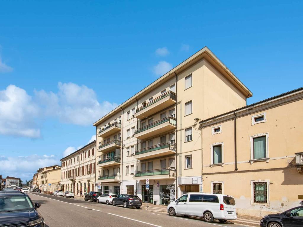 Palazzo / stabile a Villafranca di verona in corso Garibaldi - Foto 2