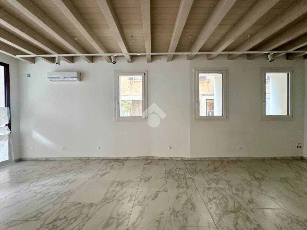 Immobile a Castelfranco veneto in Via Francesco Maria Preti, 10 - Foto 4