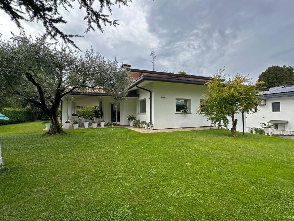 Villa a Campoformido in Strada dei Lecci, 24 - Foto 3