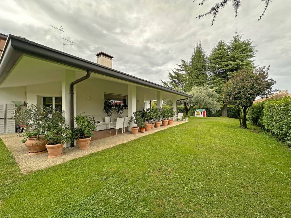 Villa a Campoformido in Strada dei Lecci, 24 - Foto 4