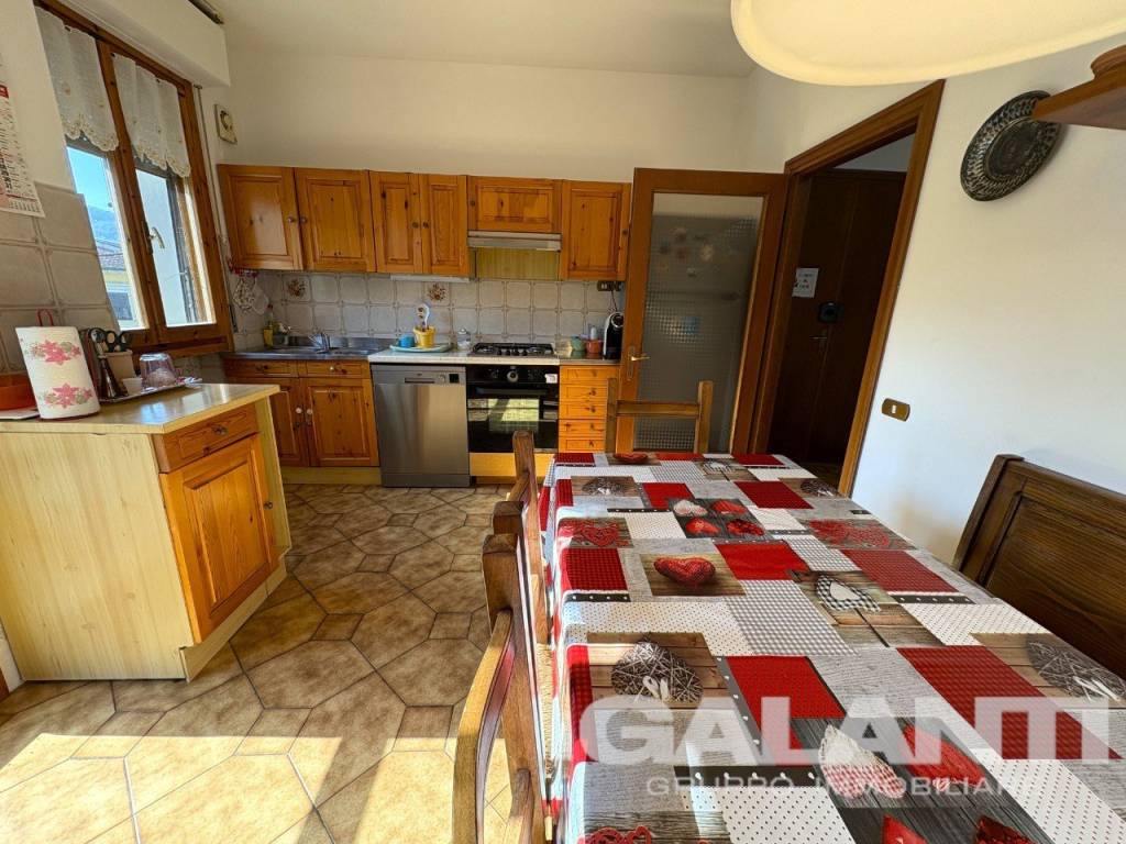 Appartamento a Rufina in Viale Duca Della Vittoria - Foto 4