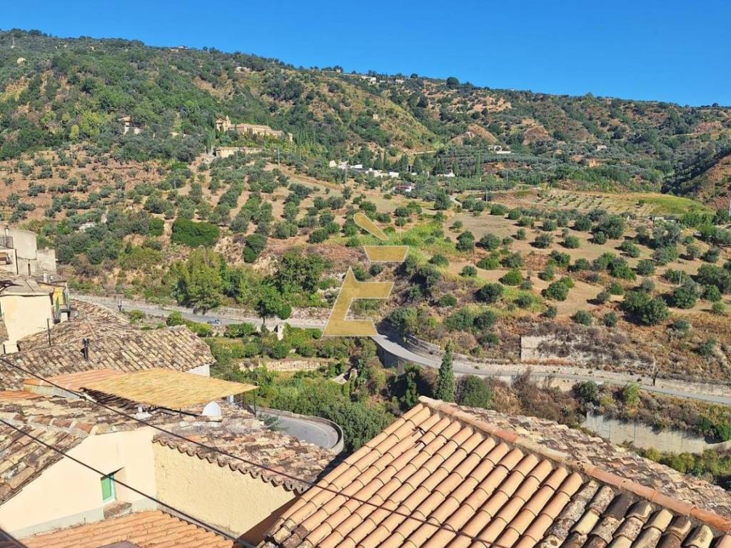Casa indipendente a Badolato in Via Corsica, 8 - Foto 3
