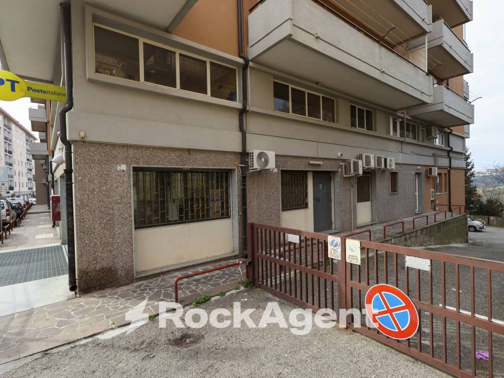 Box / garage a Catanzaro in Via Ettore Vitale - Foto 2