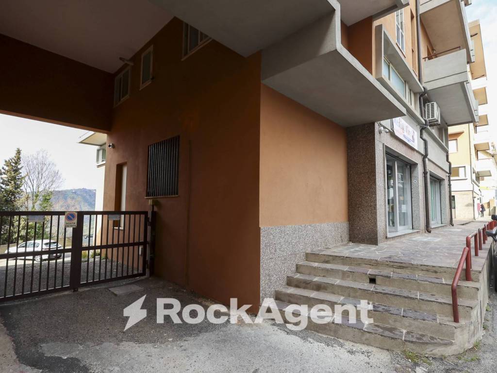 Box / garage a Catanzaro in Via Ettore Vitale - Foto 3