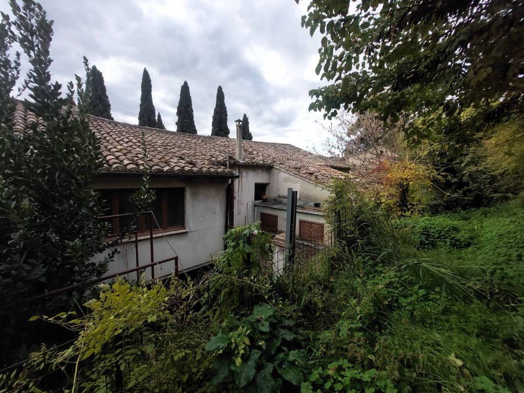 Casa indipendente a Castelbellino in Via Gambasilla, 25 - Foto 2