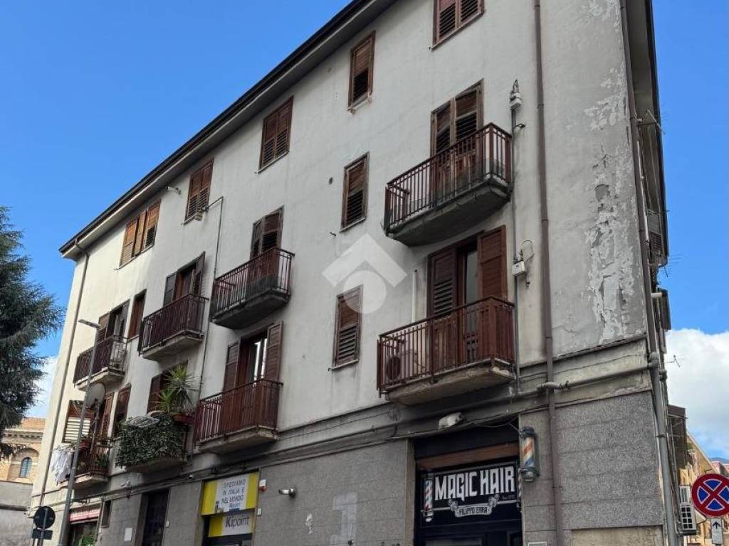 Loft / open space a Avellino in Via Circumvallazione, 7 - Foto 2