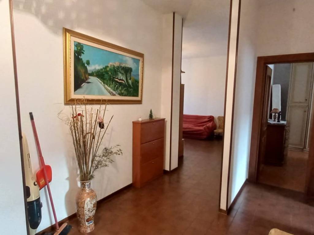 Appartamento a Cuvio in Via Erminia Maggi - Foto 2