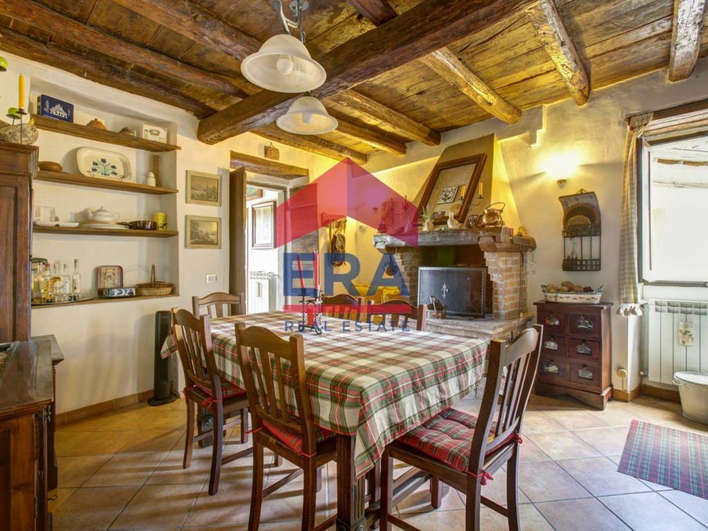 Casa indipendente a Soriano nel cimino in Via Vittorio Emanuele III, 1 - Foto 2