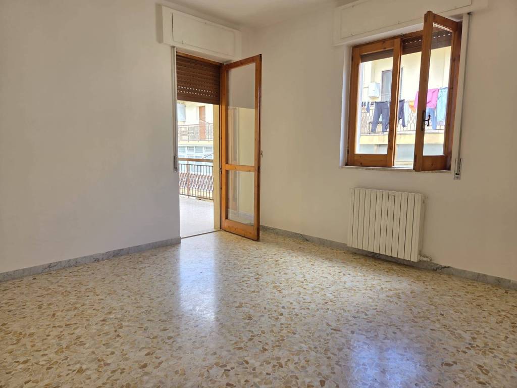 Appartamento a Bitonto in Via Raffaele Abbaticchio Traversa 1, 3 - Foto 2